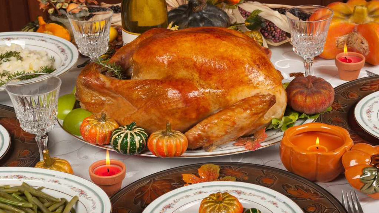 dinner-table-set-for-thanksgiving-turkey-holidays_1541436187843_414859_ver1_20181108184303-159532